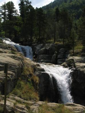 Cascades sota Aigüestortes